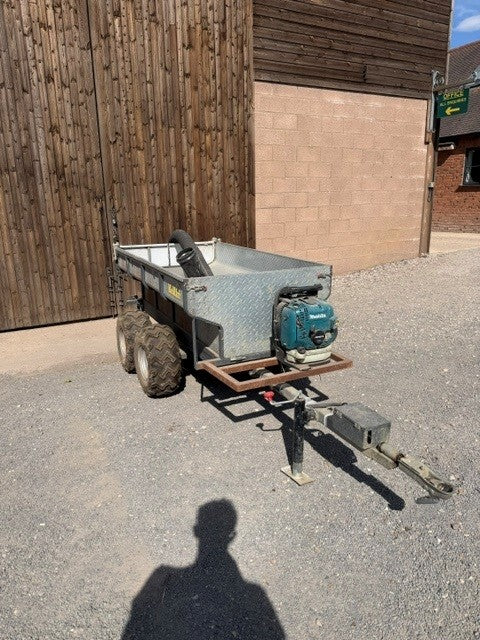 Feed Blower Trailer for Wheat and pellet.