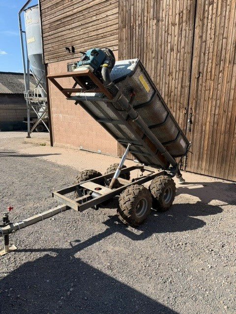 Feed Blower Trailer for Wheat and pellet.