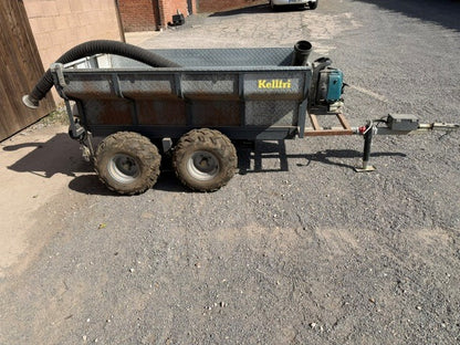 Feed Blower Trailer for Wheat and pellet.