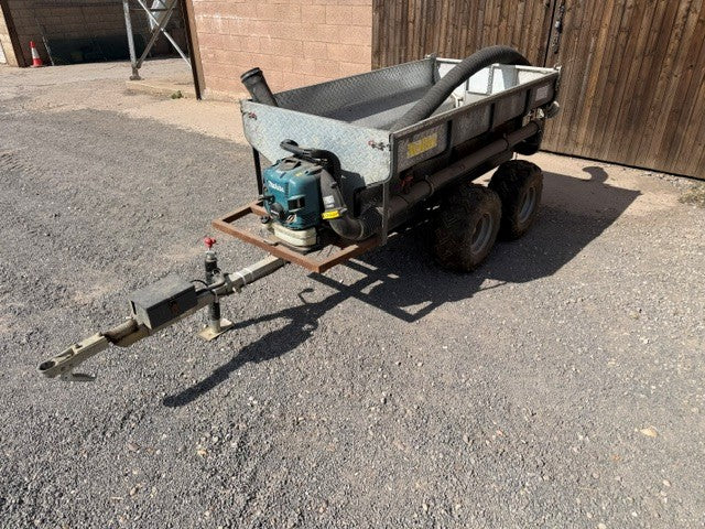 Feed Blower Trailer for Wheat and pellet.