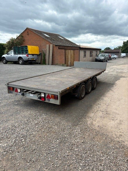 Ifor Williams 16ft Tri Axle Trailer.